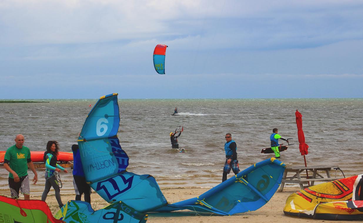 kiteboardin in action pinny park